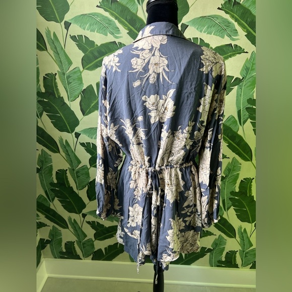 Free people long sleeve blue floral shake it mini dress buttons tie back size S - Picture 9 of 11